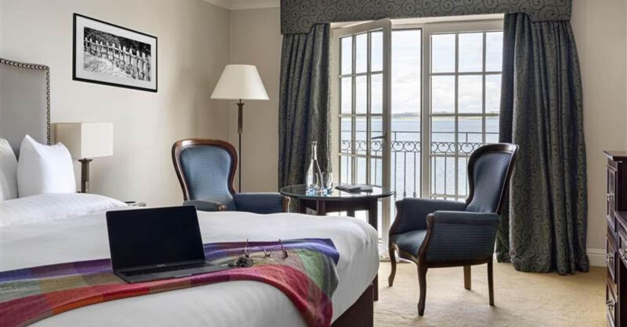Bayview Hotel แบลลีคัตตอน ภายนอก รูปภาพ