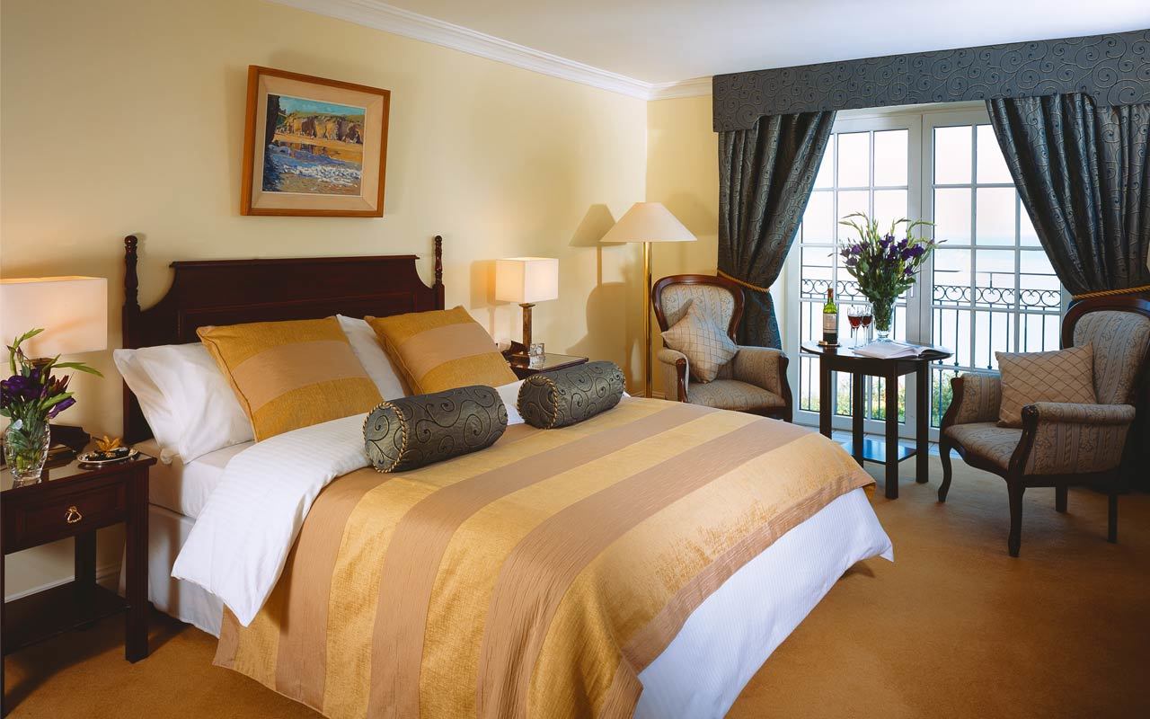 Bayview Hotel แบลลีคัตตอน ภายนอก รูปภาพ